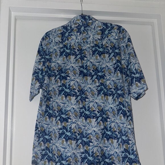 Tommy Bahama Short Sleeve Buccaneer Blue Floral Shirt Plantain Jungle Size M - Picture 3 of 8